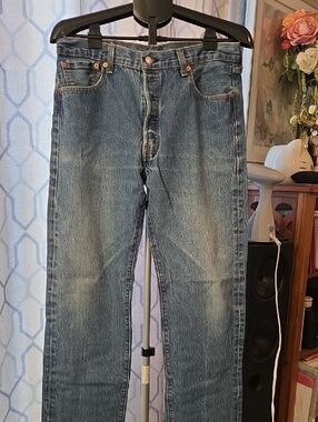 Levi's 501 Men's Straight Fit Blue Denim Jeans